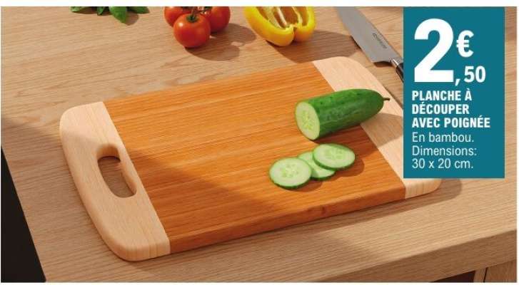 PLANCHE À DÉCOUPER AVEC POIGNÉE