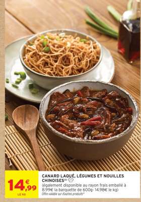 CANARD LAQUÉ, LÉGUMES ET NOUILLES CHINOISES