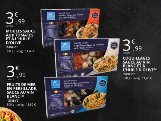 MOULES SAUCE AUX TOMATES ET À L'HUILE D'OLIVE