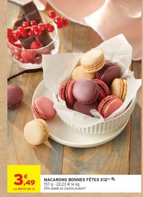 MACARONS BONNES FÊTES X12