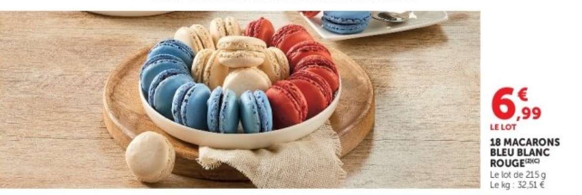 18 macarons bleu blanc rouge