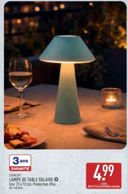 Lampe de table solaire