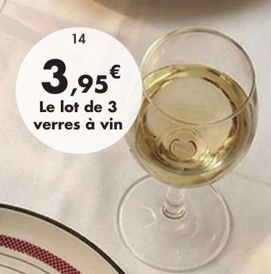 Le lot de 3 verres à vin